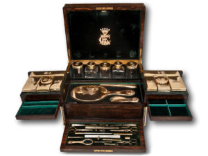 Dressing box front view