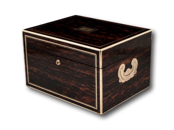 Overview of the Coromandel Vanity Box