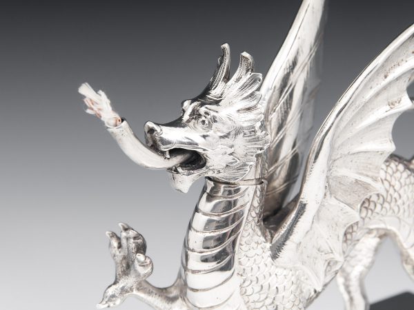 Harry potter Dragon table lighter