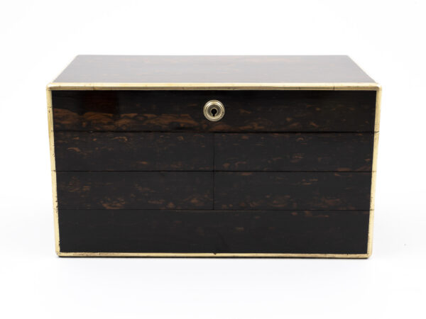 Cantilever jewellery box front view
