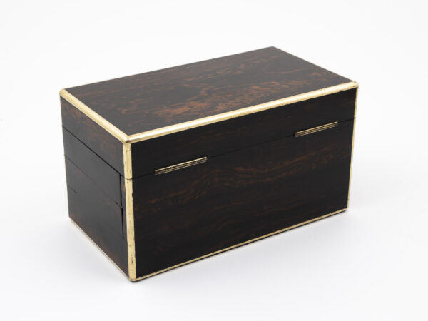 Cantilever jewellery box rear side view