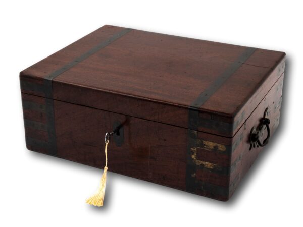 Front overview of the Captains Military Writing Box with the key inserted