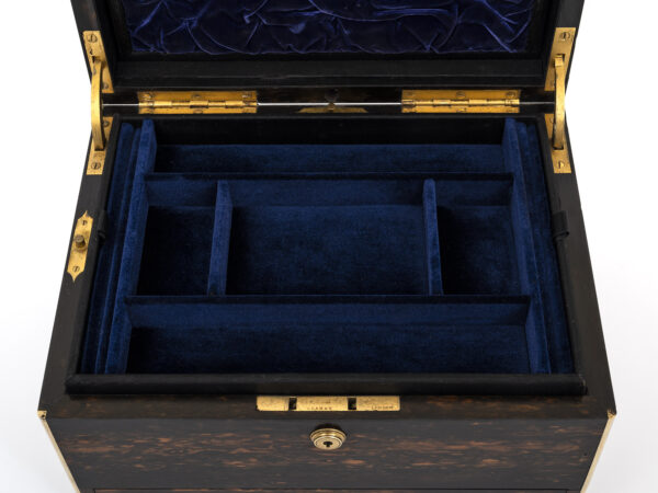 Coromandel Jewellery Box open close up