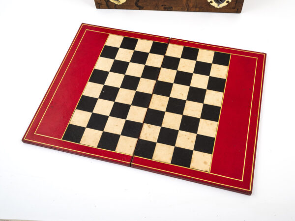 Walnut Games Compendium chess board