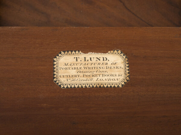Lund retailer label