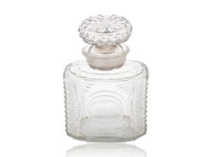 Overview of the cut glass tea caddy