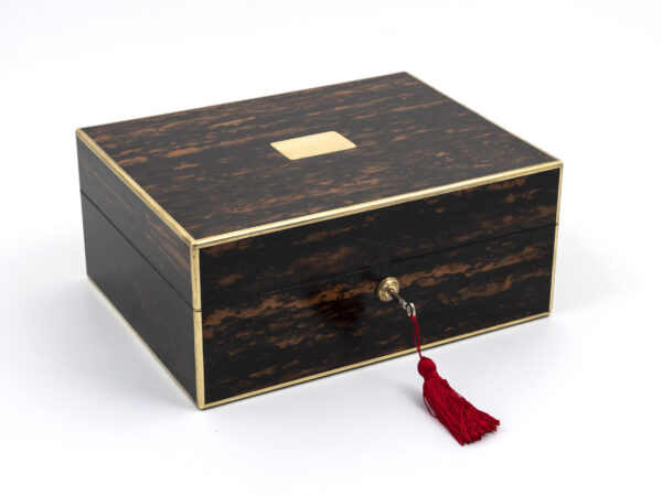jewellery box with key