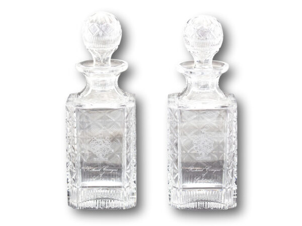 Overview of the two decanters