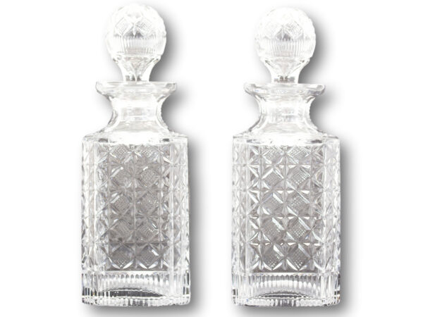 Overview of the two decanters