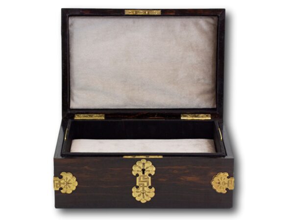 Edwards Jewellery Box with the lid open