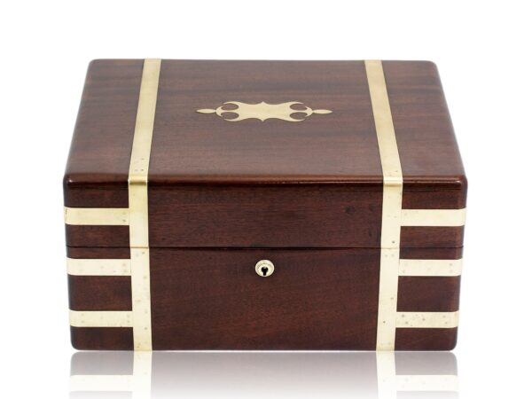 Overview of the Georgian Mahogany Jewellery Box