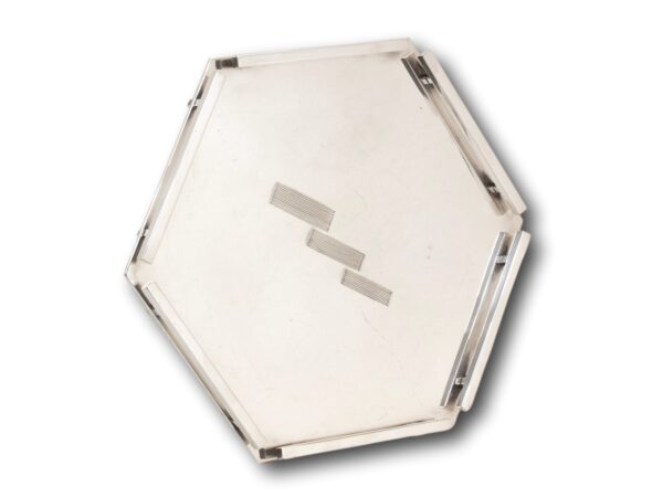 Overview of the hexagonal tray