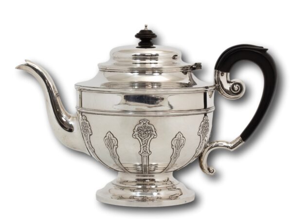 Close up of the teapot