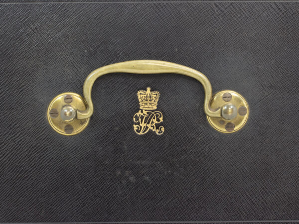 Close up of the brass carry handle and VR insignia