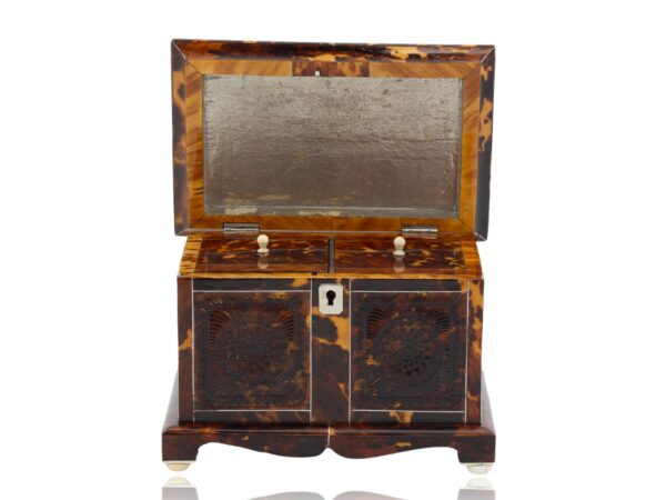 Front of the Pressed Tortoiseshell Floral Tea Caddy with the lid up