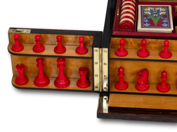 Close up of the chess pieces inside the Coromandel Games Box Compendium Betjemann Rodrigues