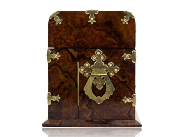 Side of the Feathered Burr Walnut Decanter Box Betjemann Kenneth