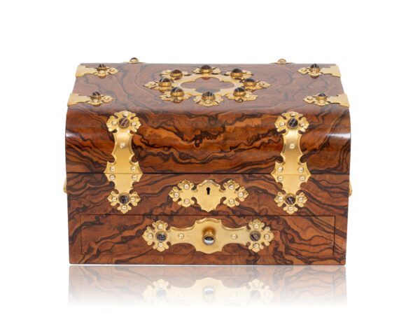 Front of the Burr Walnut Games Compendium Betjemann