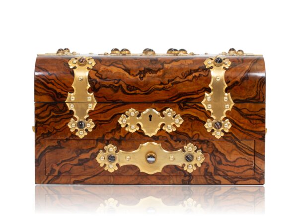 Front of the Burr Walnut Games Compendium Betjemann