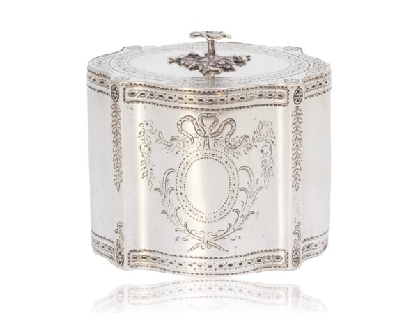 Rear of the Georgian Silver Tea Caddy by William Vincent