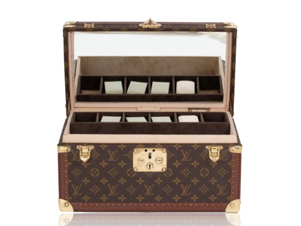 Front of the Vintage Louis Vuitton Jewellery Case with the lid up