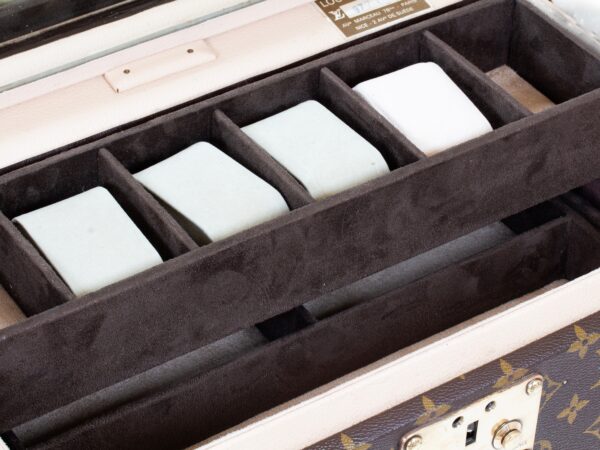 Close up of the Vintage Louis Vuitton Jewellery Case watch tray