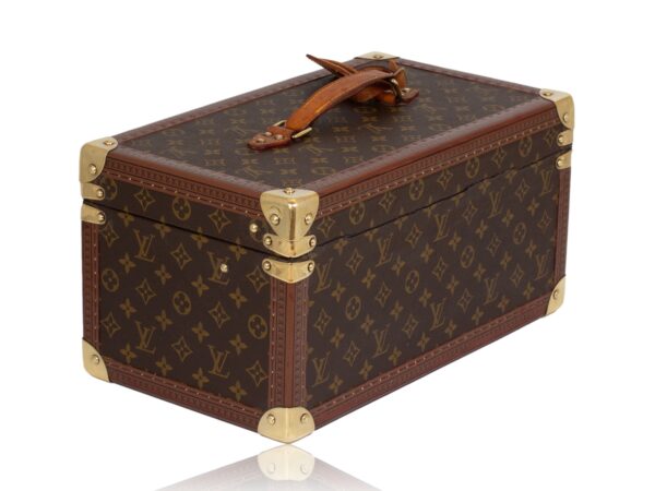 Rear overview of the Vintage Louis Vuitton Jewellery Case