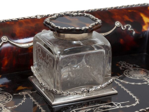 Close up of the inkwell from the Tortoiseshell and Silver Inkwell William Comyns