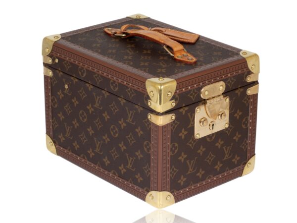 Front overview of the Vintage Louis Vuitton LV Jewellery Case