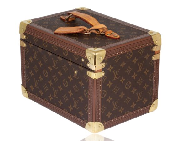 Rear overview of the Vintage Louis Vuitton LV Jewellery Case